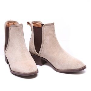 Steve Madden Dares Chelsea Boot
